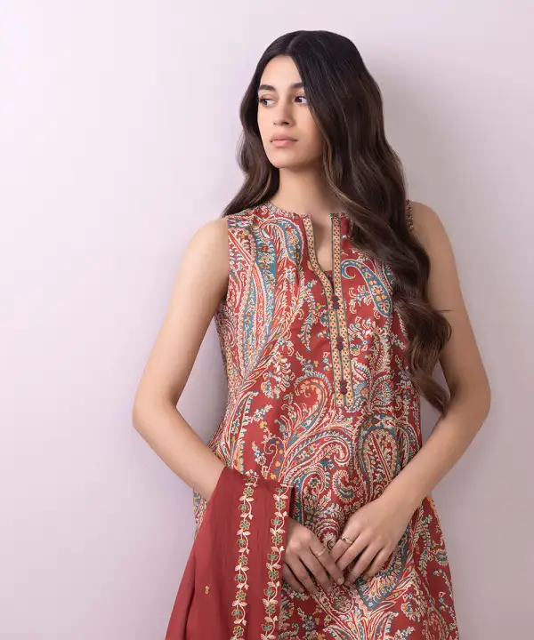 3 Piece - Embroidered Lawn Suit