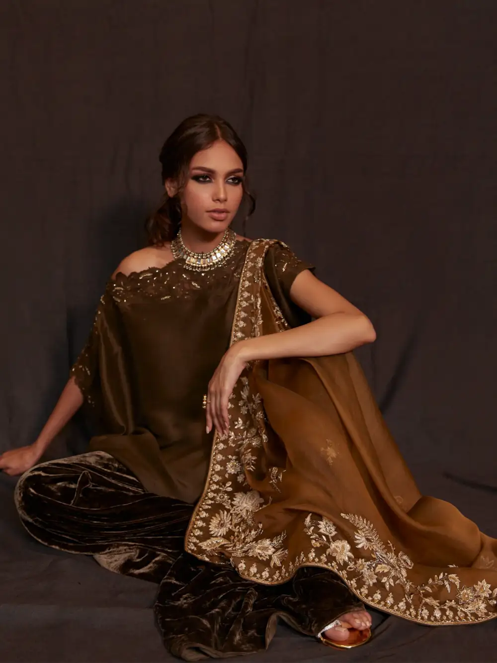 OFF SHOULDER TOP W/ LOOSE PANT & DUPATTA