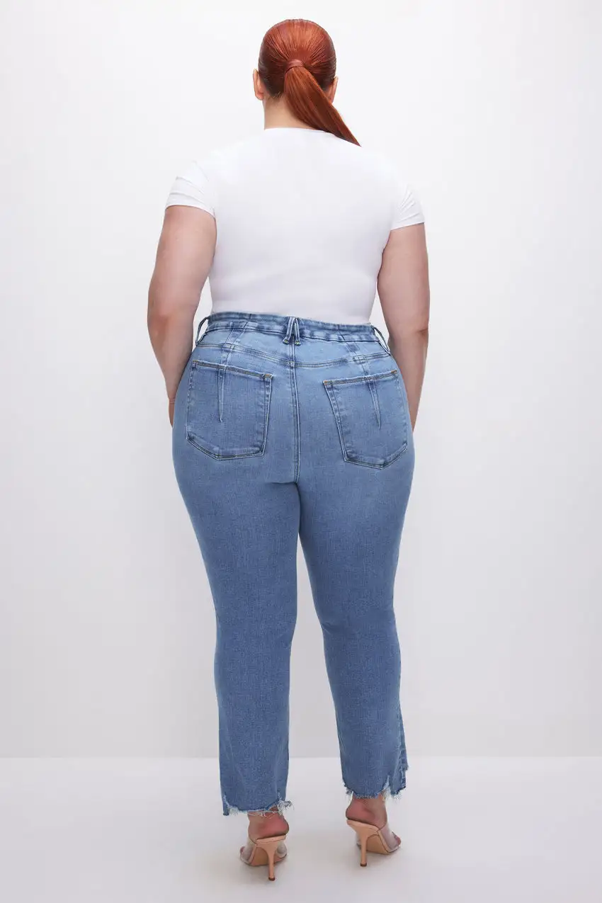 SOFT-TECH GOOD LEGS STRAIGHT JEANS