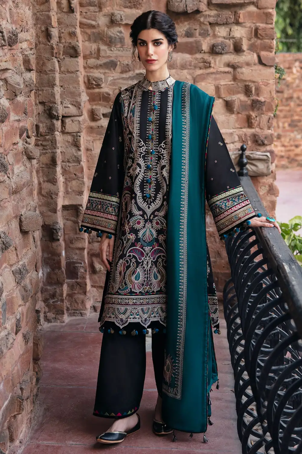 EMBROIDERED SLUB KHADDAR SETS