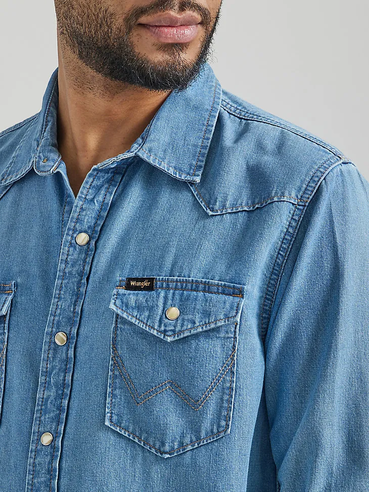 MEN'S ICONIC COWBOY WASH DENIM SHIRT IN LAKE WASH