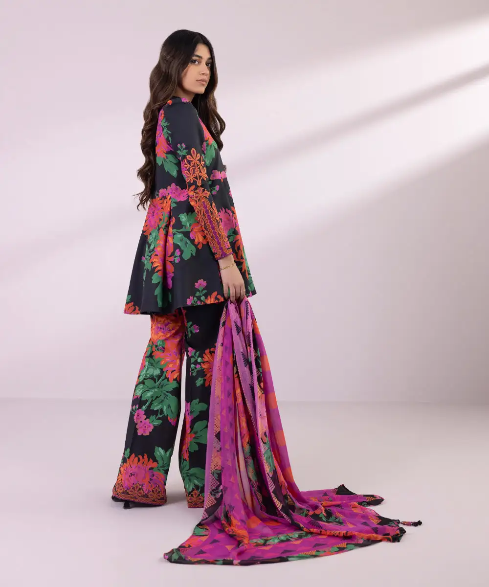 3 Piece - Embroidered Lawn Suit