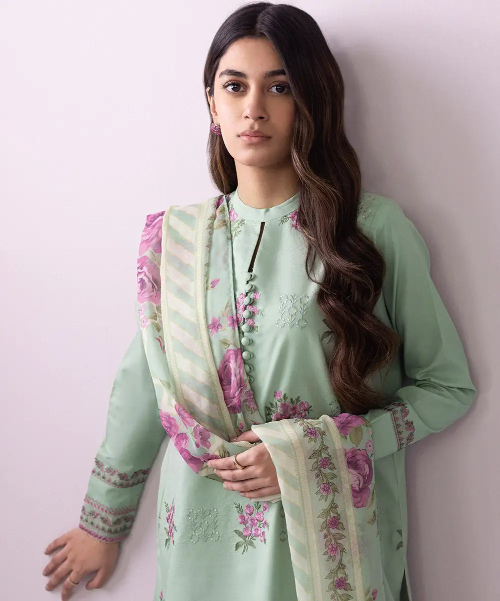 3 Piece - Embroidered Lawn Suit