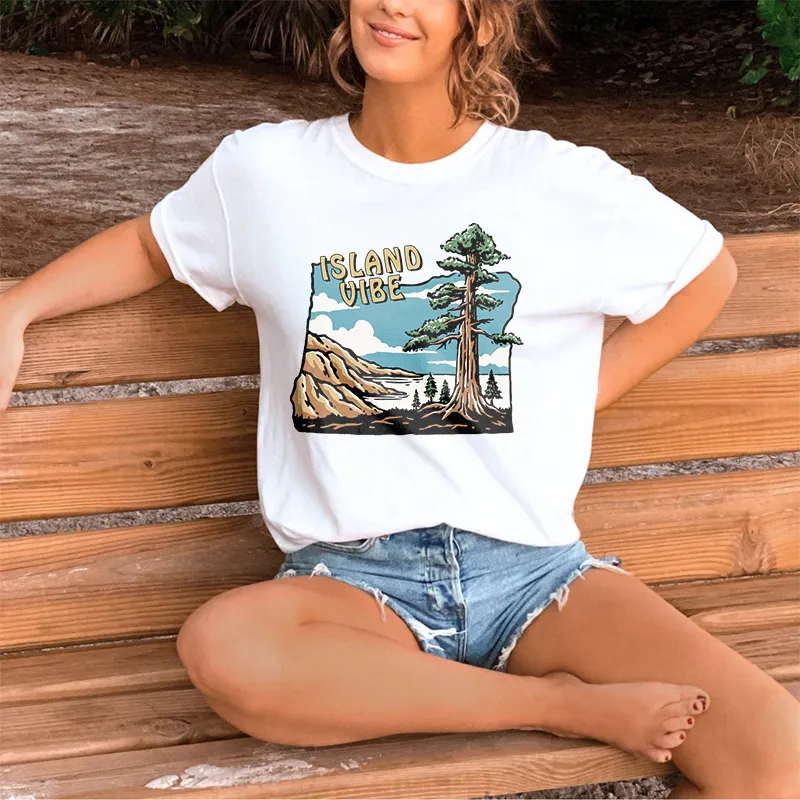 Women's Island Vibe Pattern Printed Tee