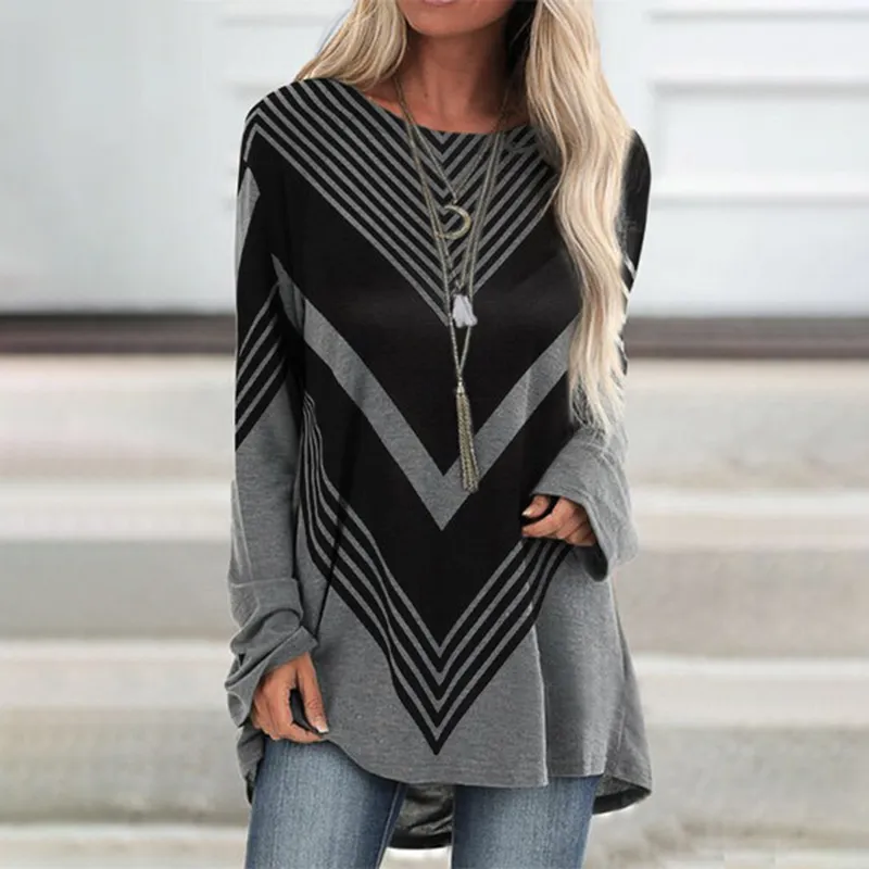 V-Neck Long-Sleeved Geometric Pattern Loose Casual T-Shirt