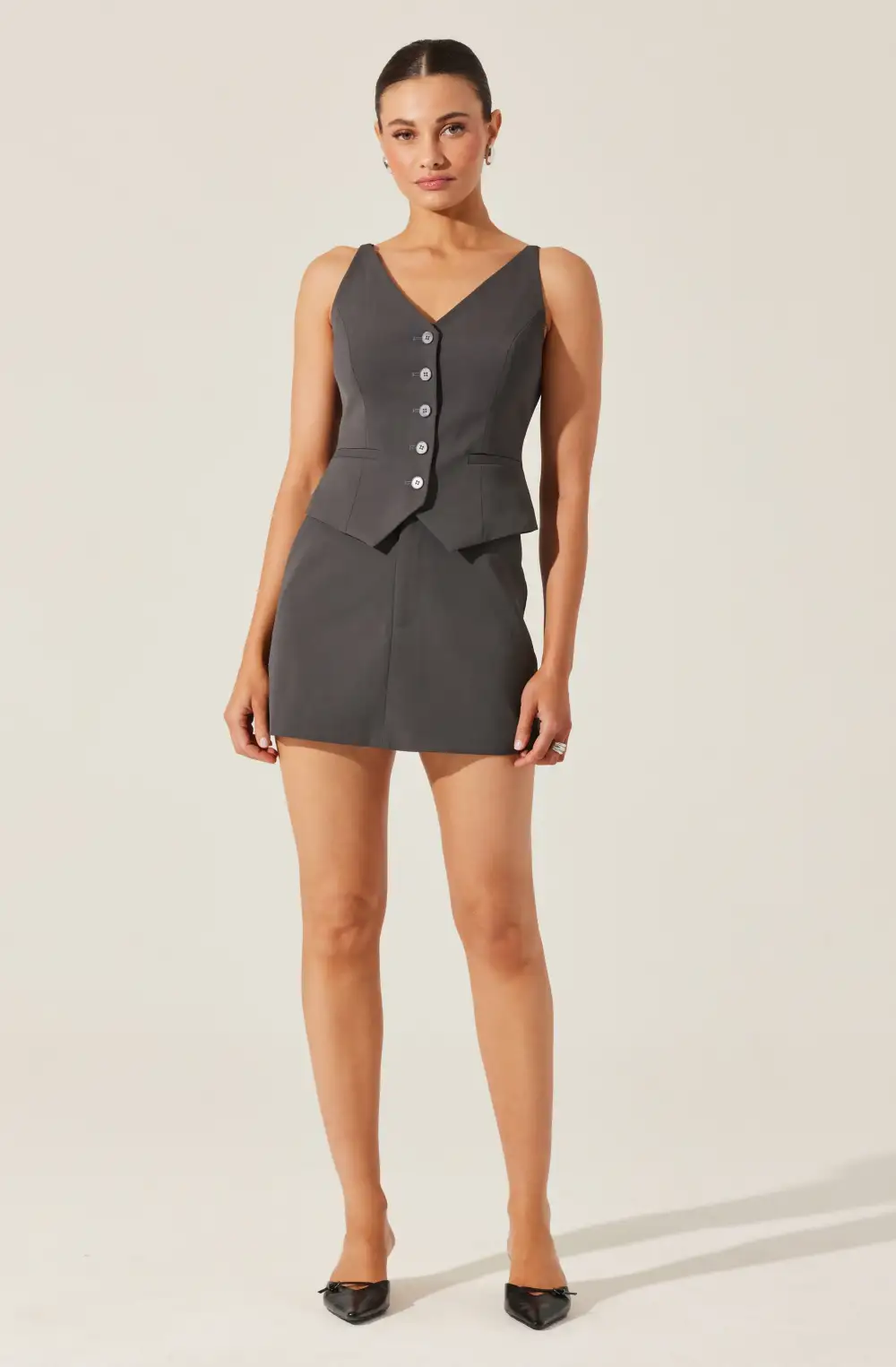 Tailored Button Up V-neck Vest