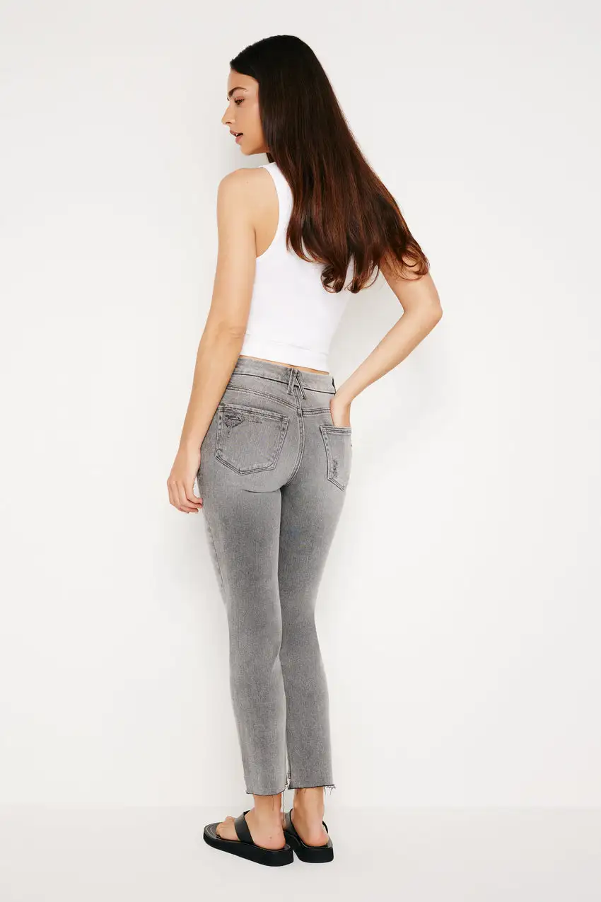 GOOD CLASSIC SLIM STRAIGHT JEANS