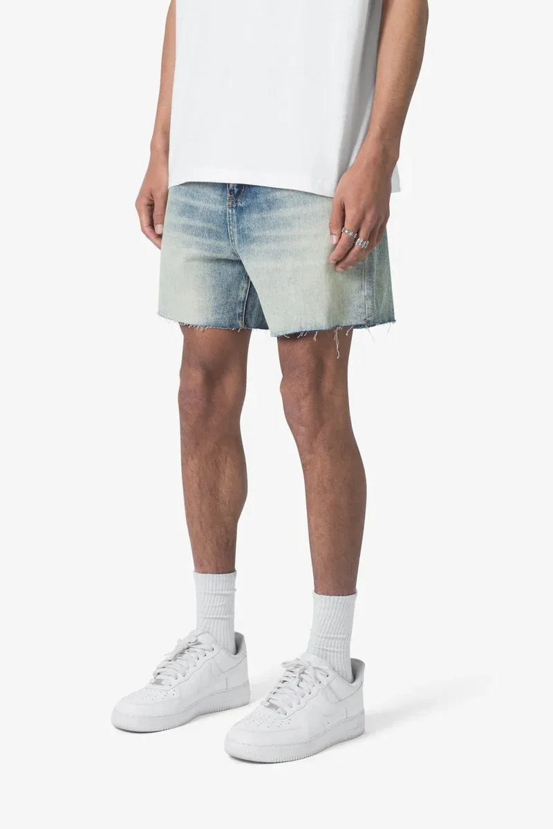 CUT OFF DENIM SHORTS