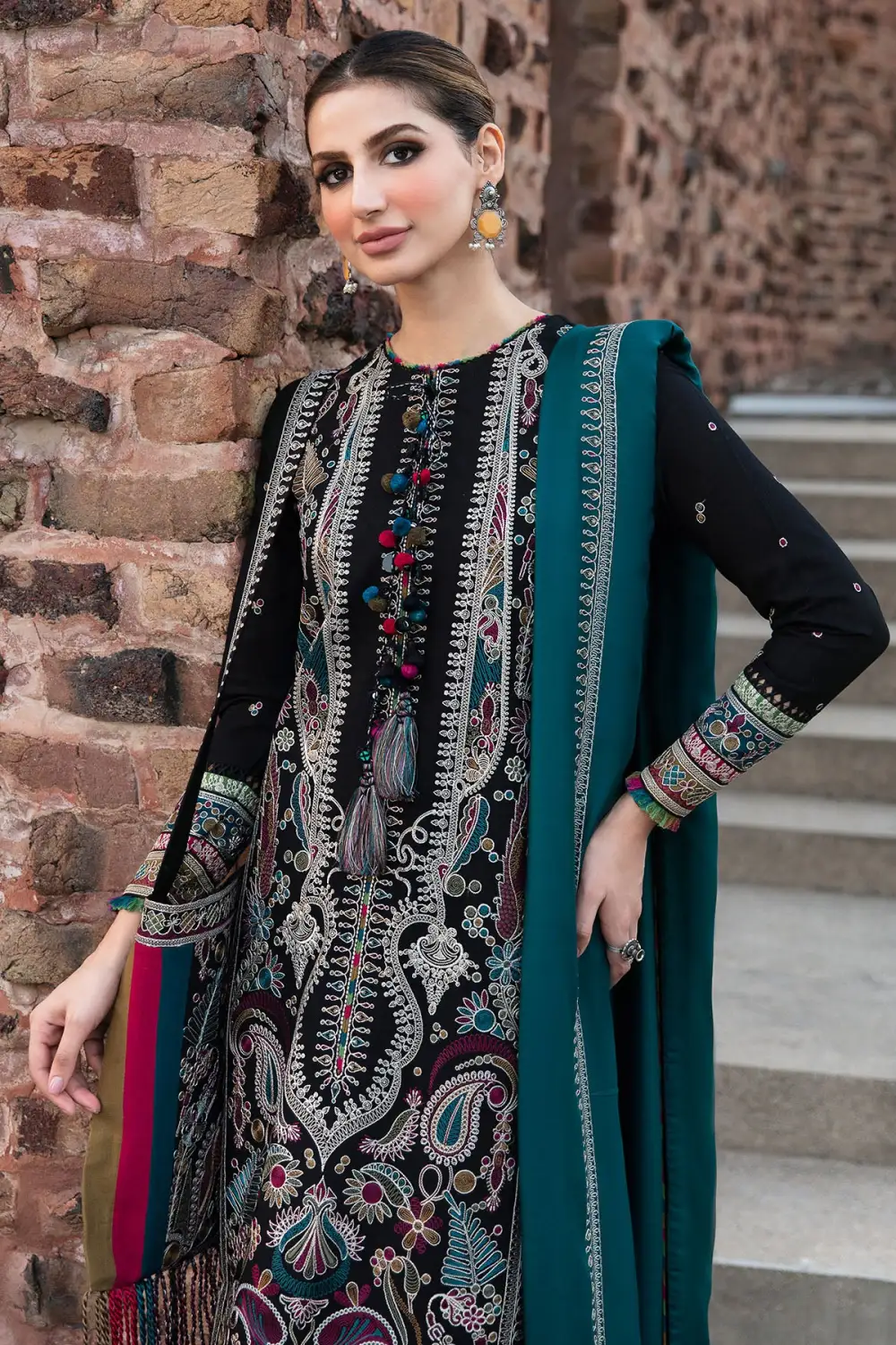 EMBROIDERED SLUB KHADDAR SETS