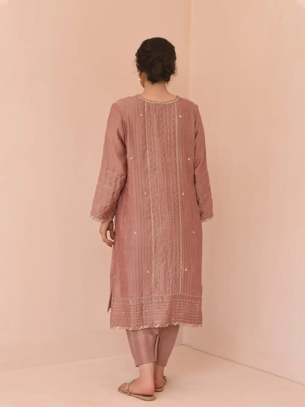 ALISHA KURTA W/ SKINNY SHALWAR