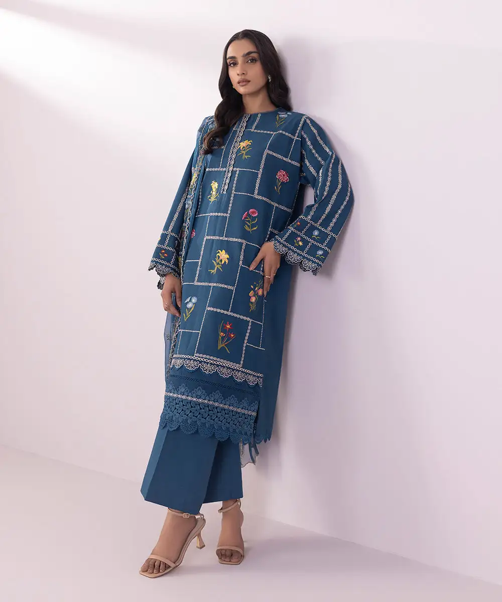 3 Piece - Embroidered Lawn Suit