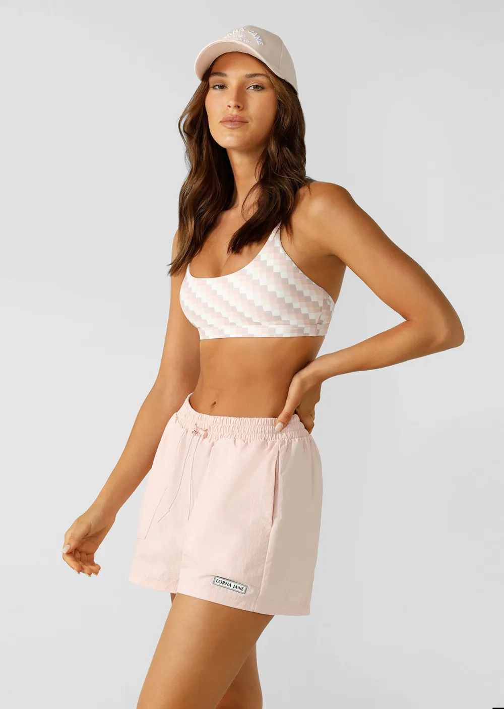 Weightless Active Short