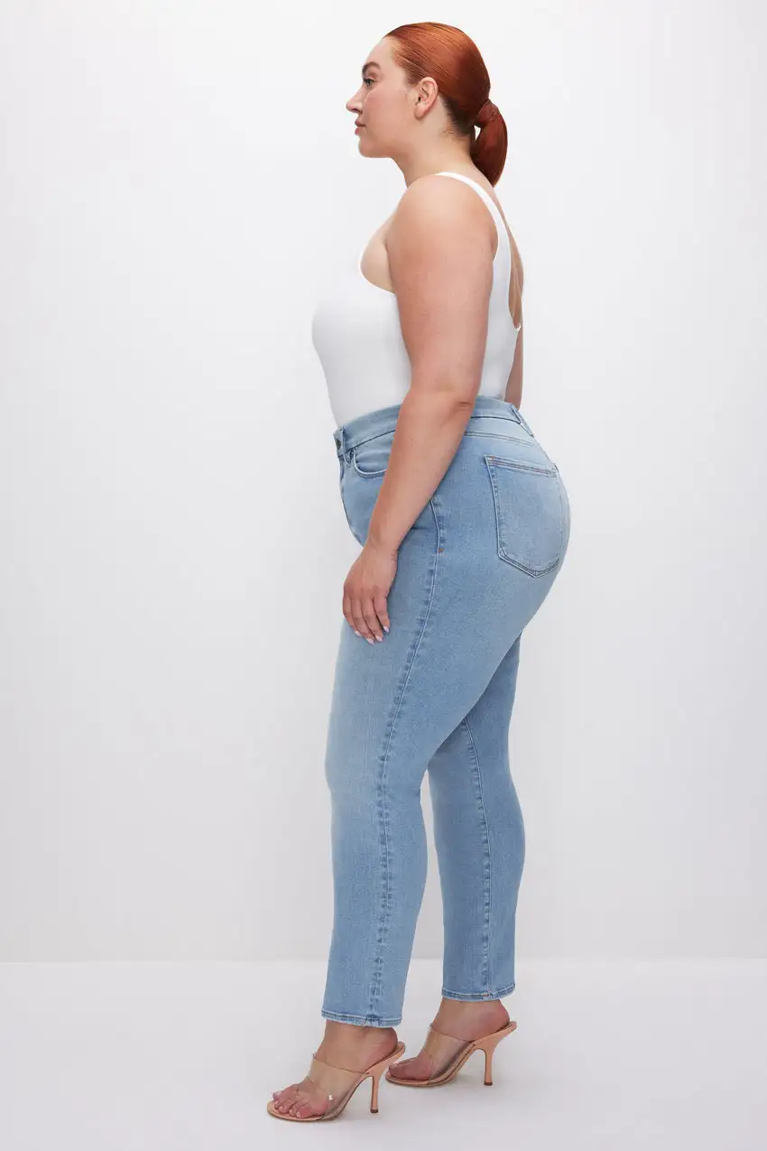 ALWAYS FITS GOOD CLASSIC SLIM STRAIGHT JEANS