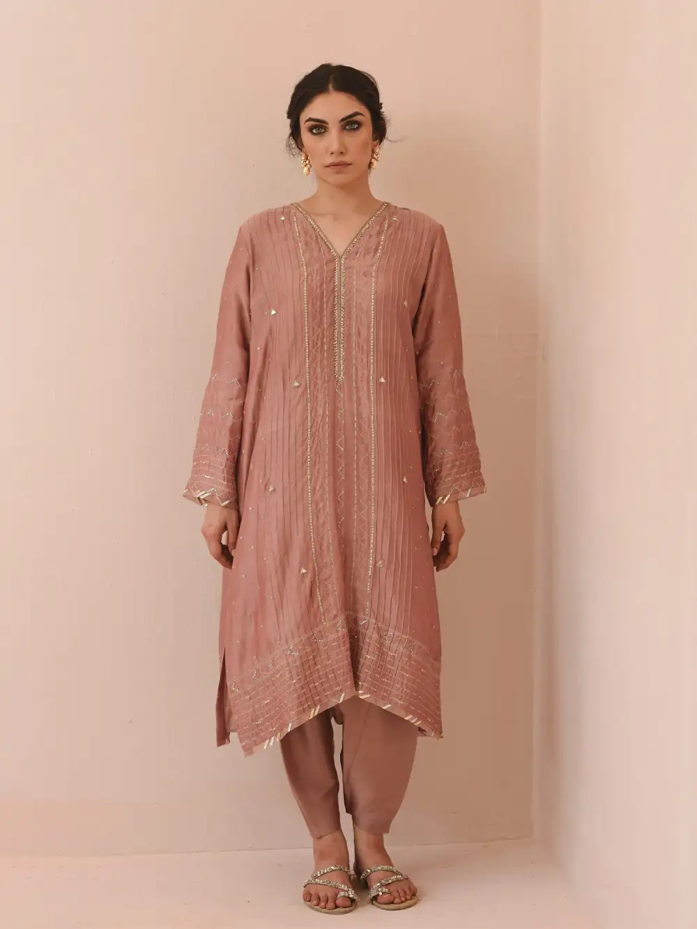 ALISHA KURTA W/ SKINNY SHALWAR