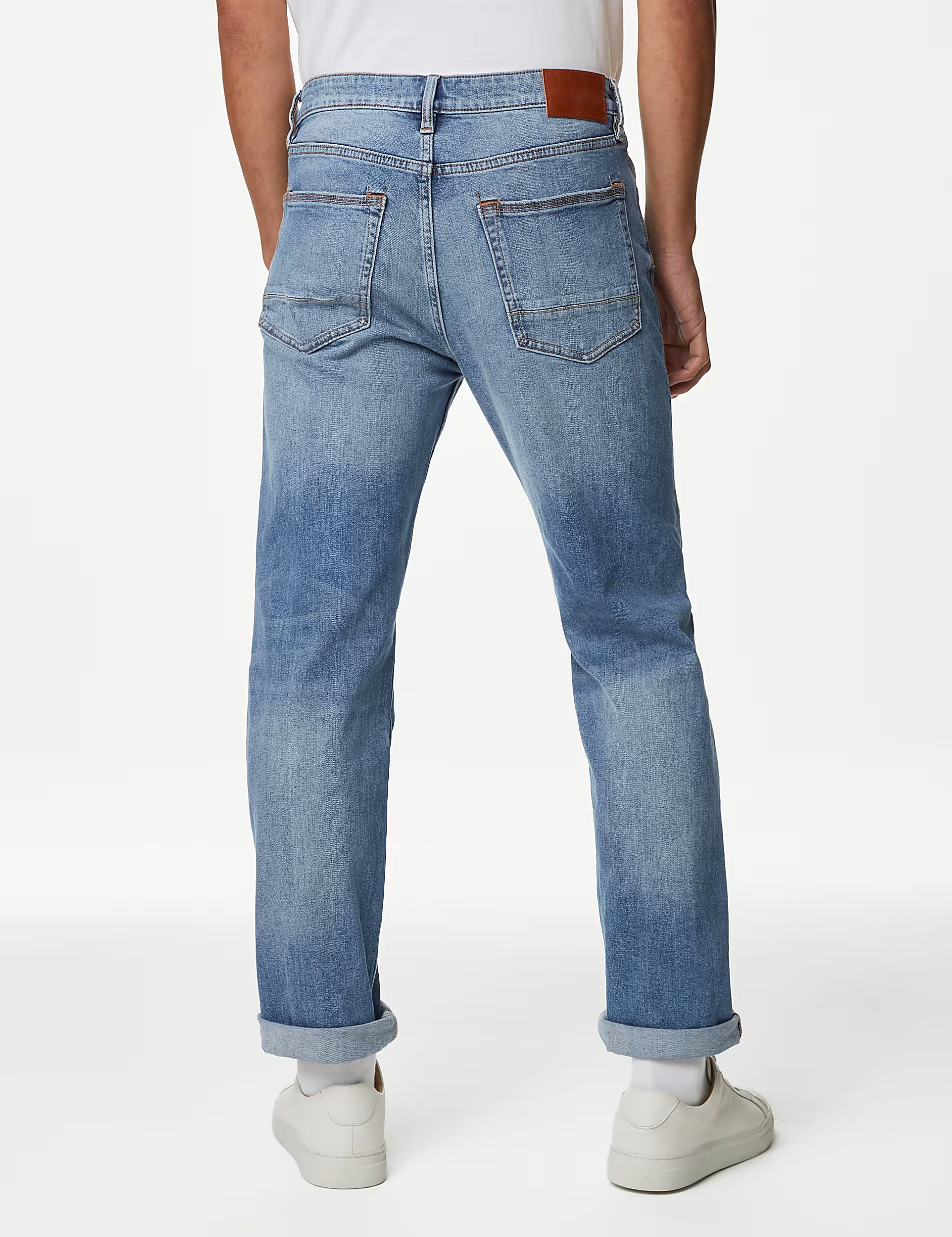 Loose Fit Stretch Jeans