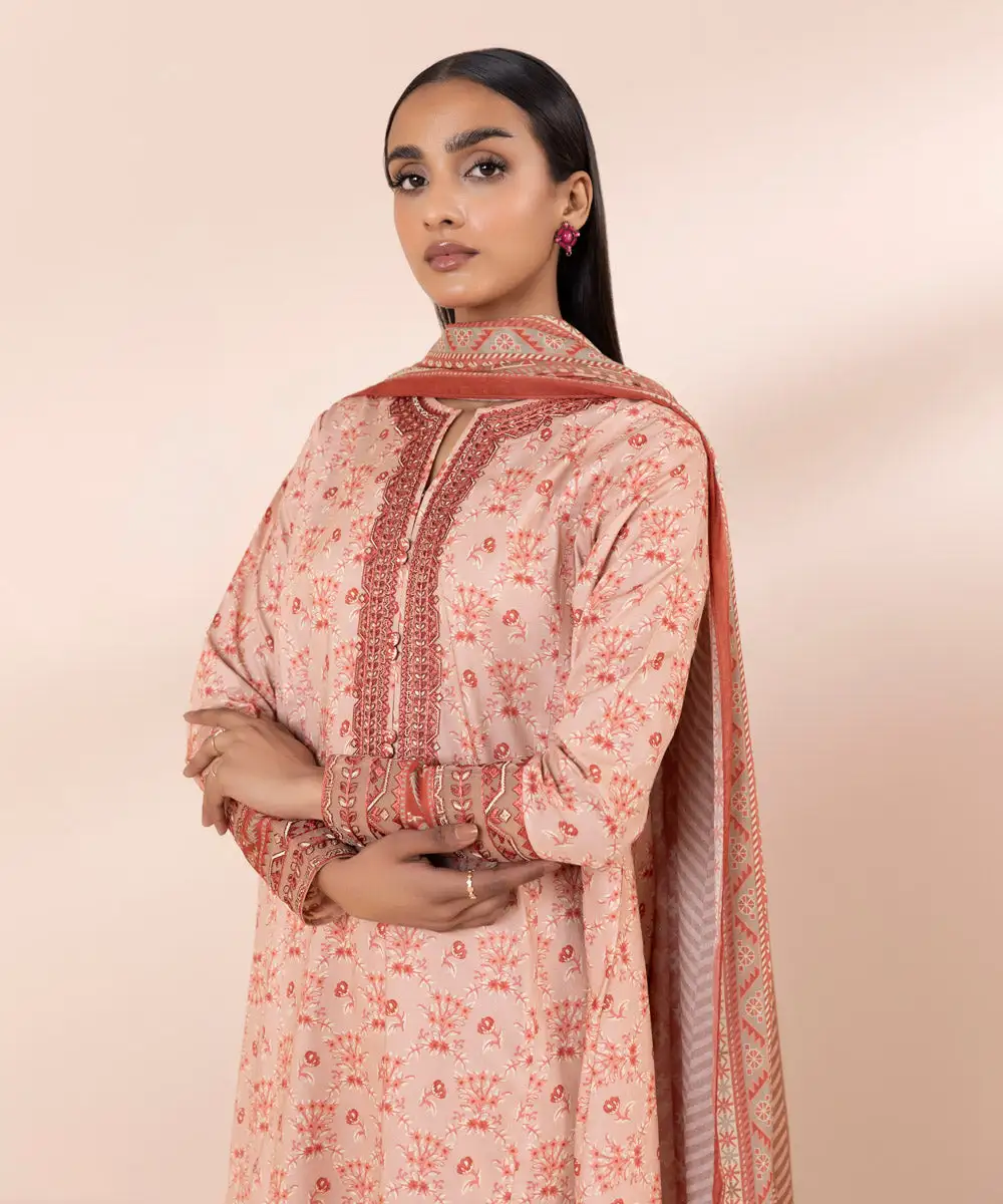 3 Piece - Embroidered Lawn Suit