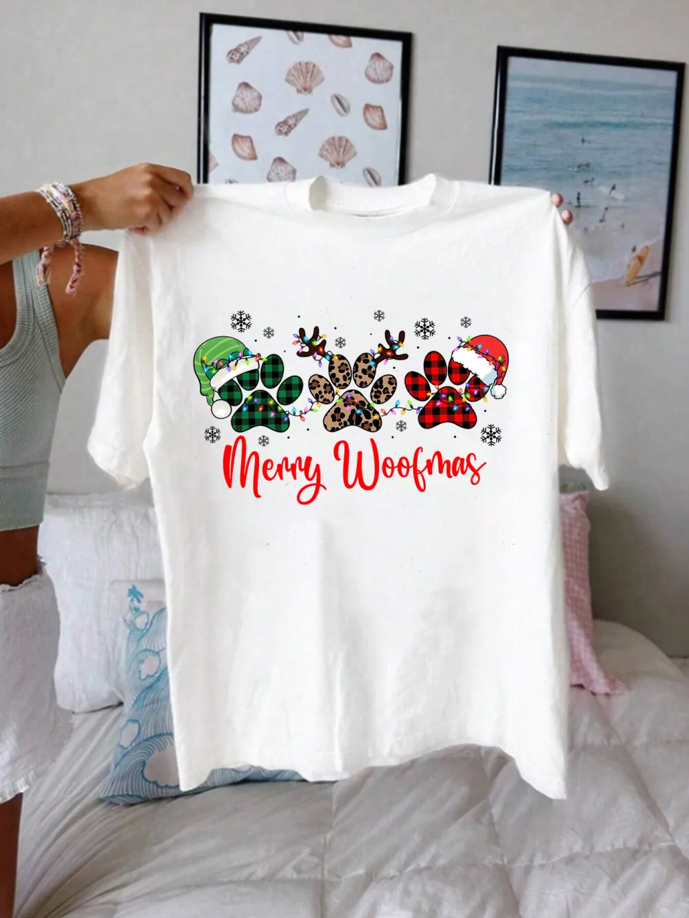 Kitty Santa Lady T-shirt