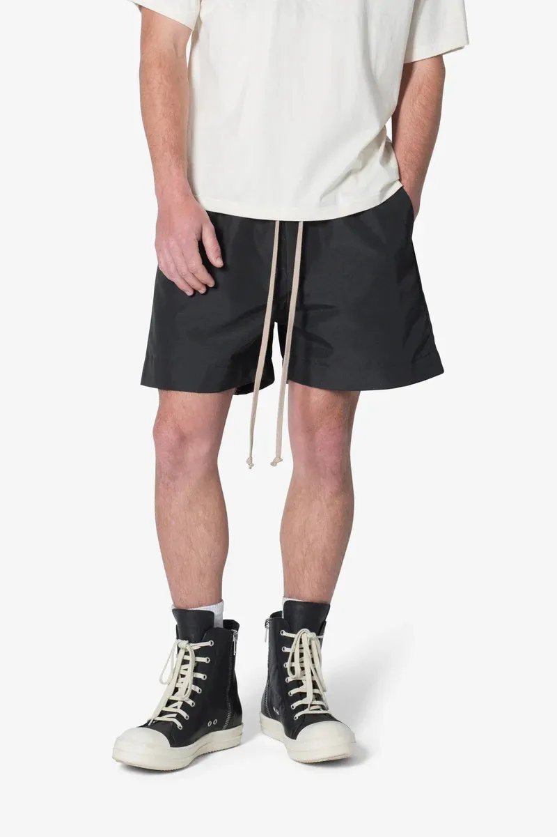 WEIMAR BLACK SHORTS