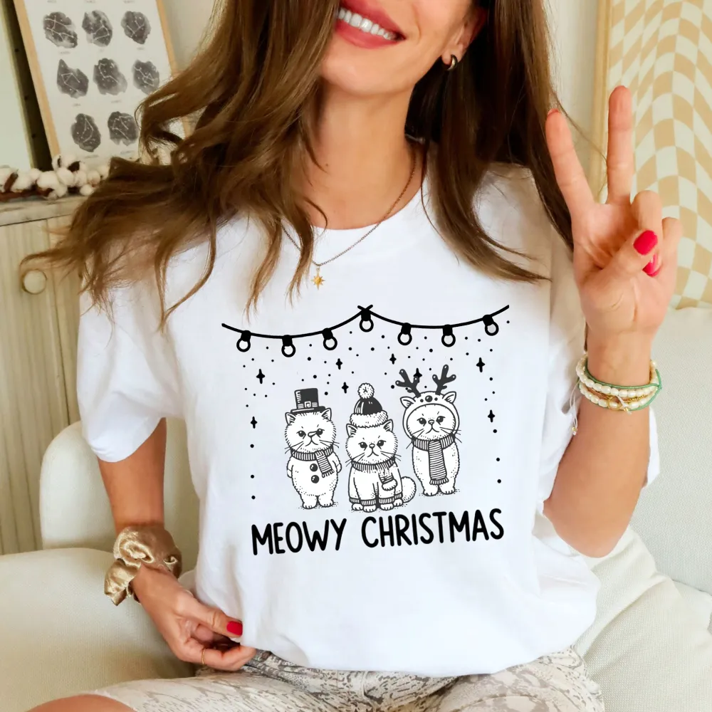 Kitty Santa Lady T-shirt