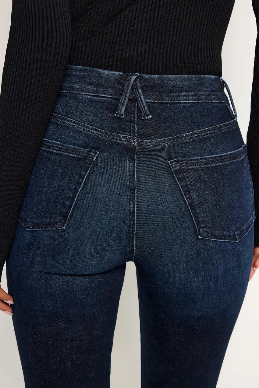 ALWAYS FITS GOOD CLASSIC SLIM STRAIGHT JEANS