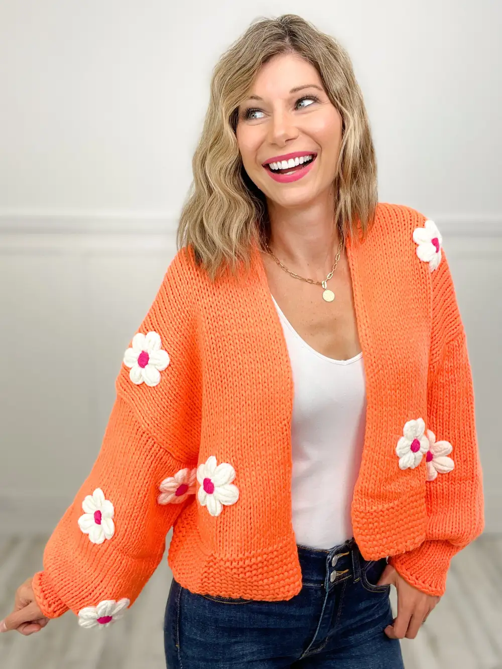 Perfect Floral Applique Lantern Sleeved Cropped Cardigan