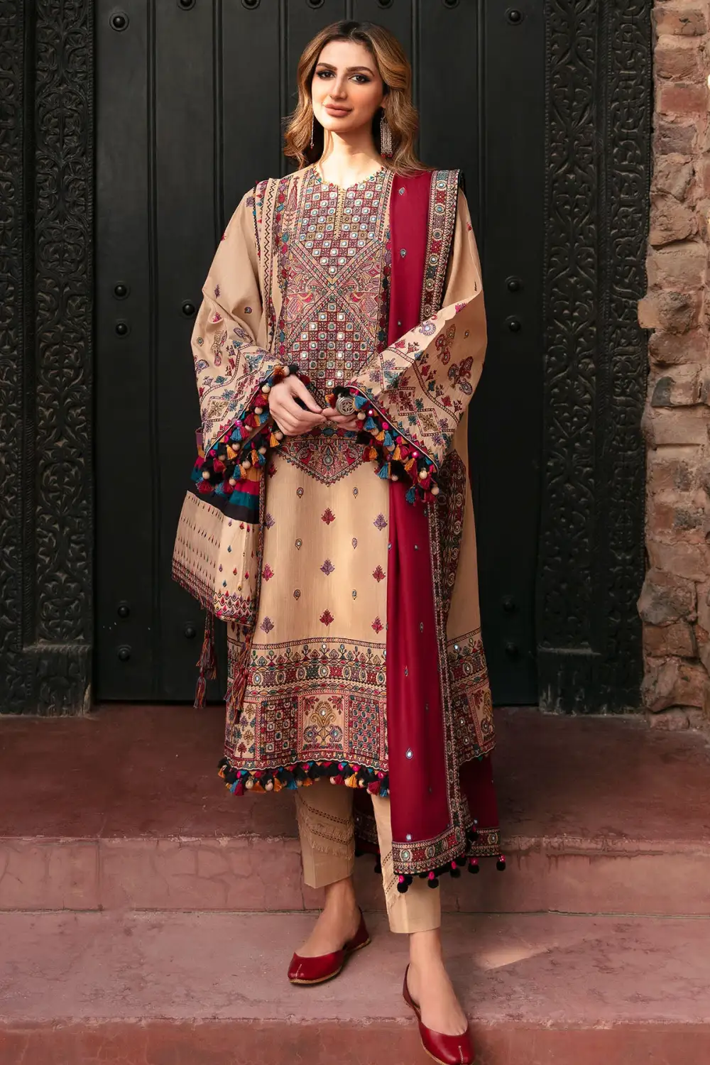 EMBROIDERED SLUB KHADDAR SETS