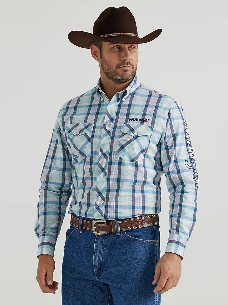 MEN'S WRANGLER® LOGO LONG SLEEVE WESTERN SNAP SHIRT IN LARK PLAID