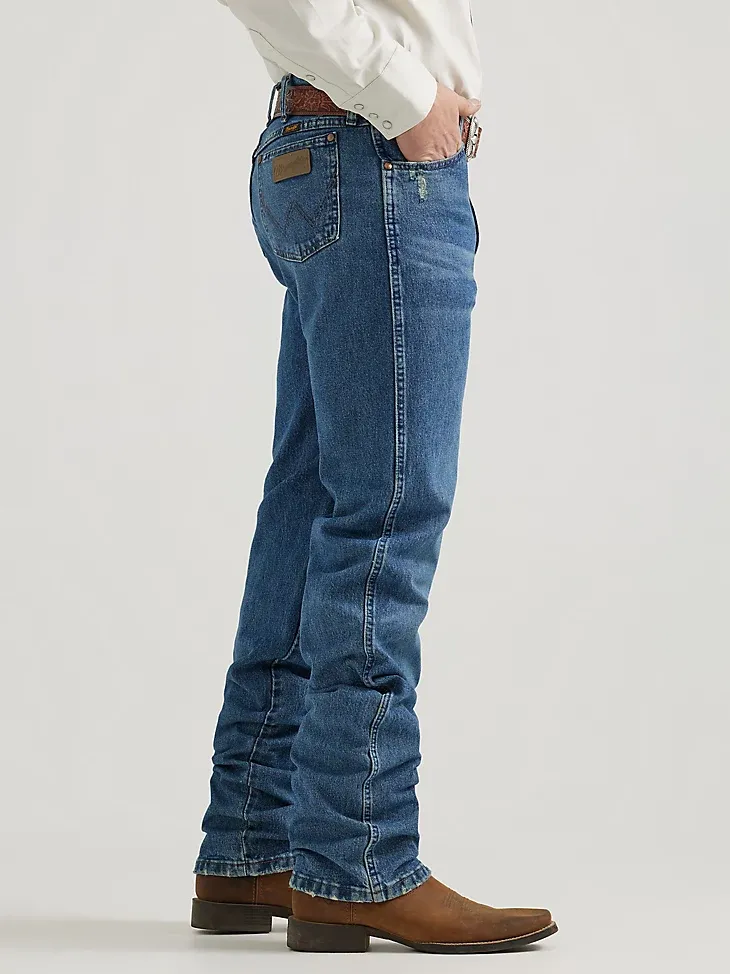 VINTAGE-INSPIRED COWBOY CUT® REGULAR FIT JEANS IN INDIGO BLUE