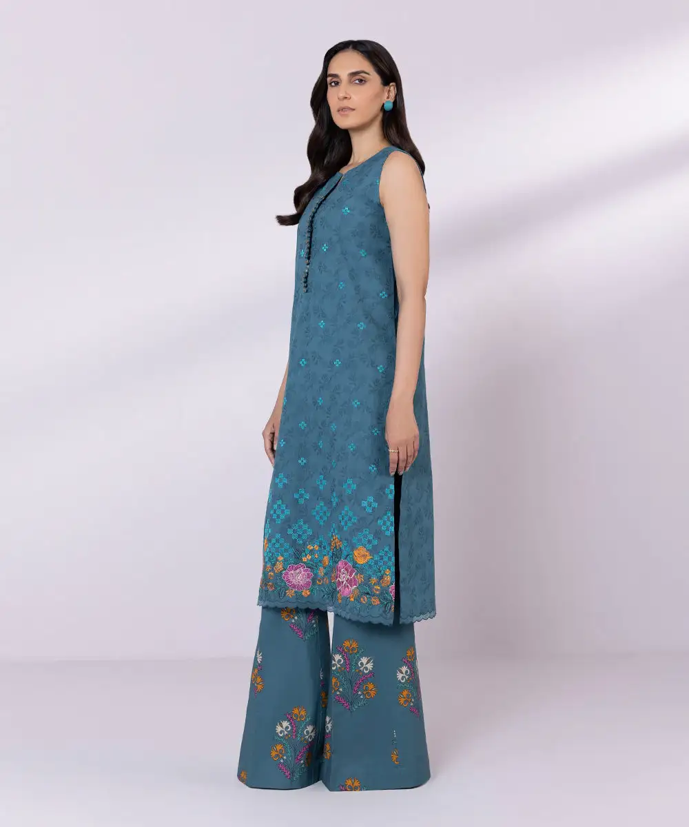 2 Piece - Embroidered Jacquard Suit