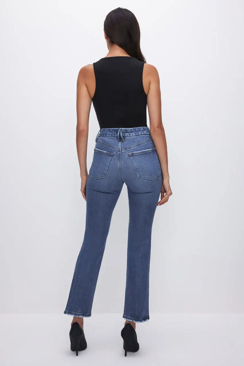 SOFT-TECH GOOD LEGS STRAIGHT JEANS