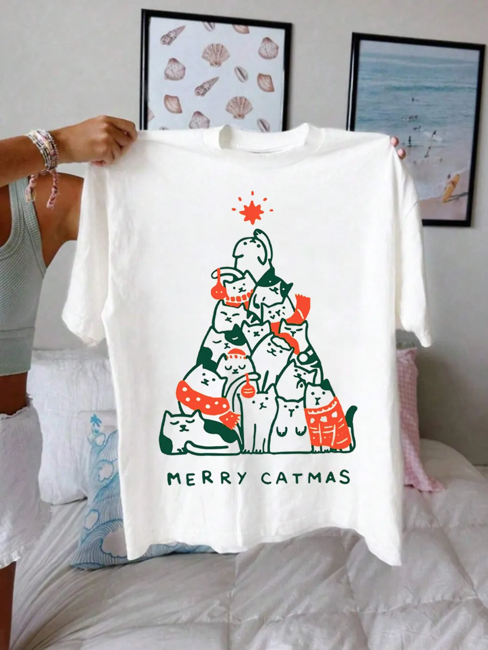 Kitty Santa Lady T-shirt