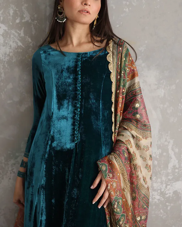 Vintage velvet kaftan