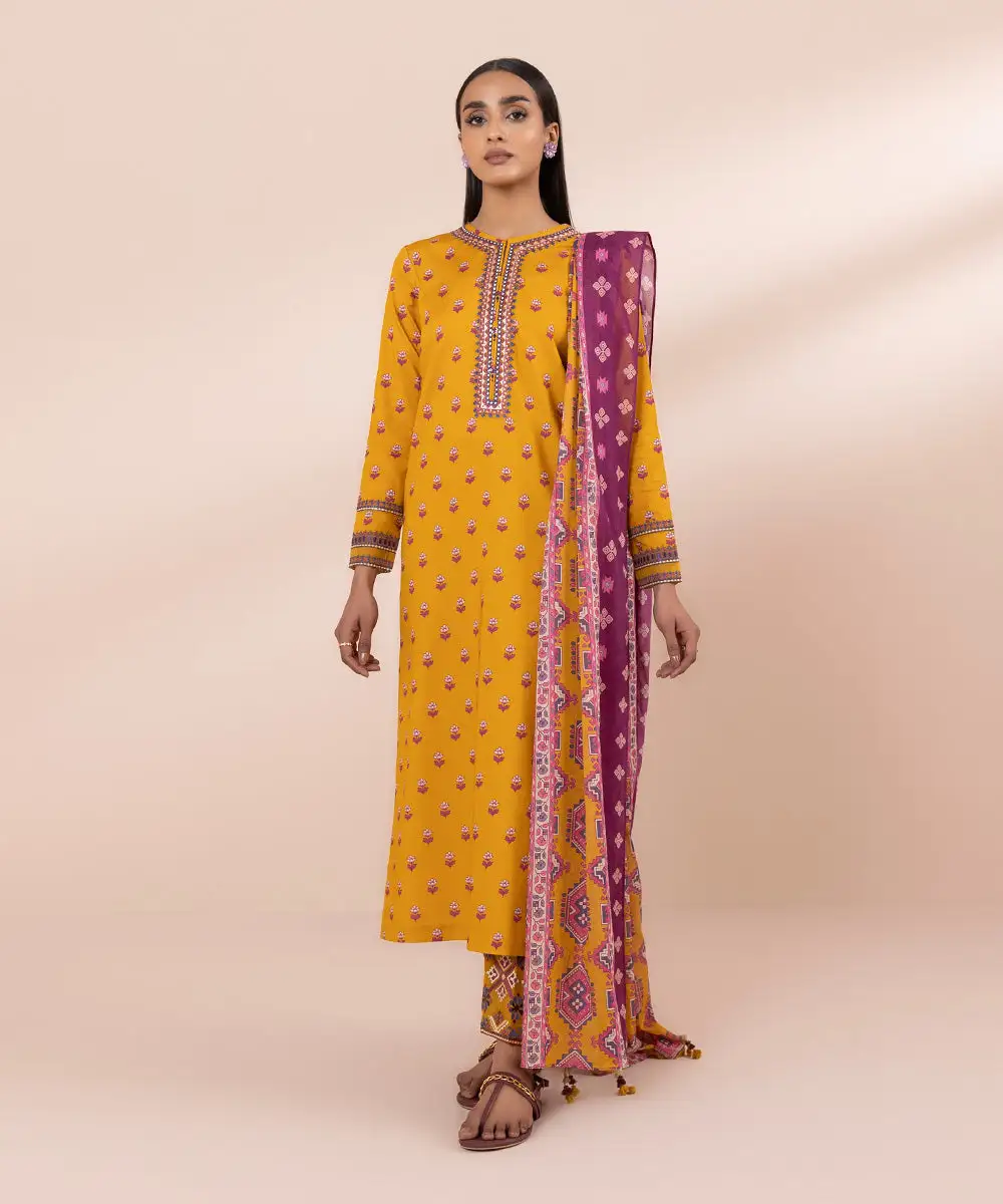 3 Piece - Embroidered Lawn Suit