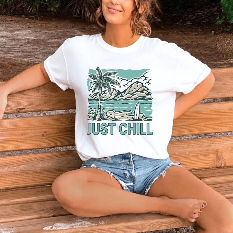 Women's Just Chill Island Pattern Printed Tee