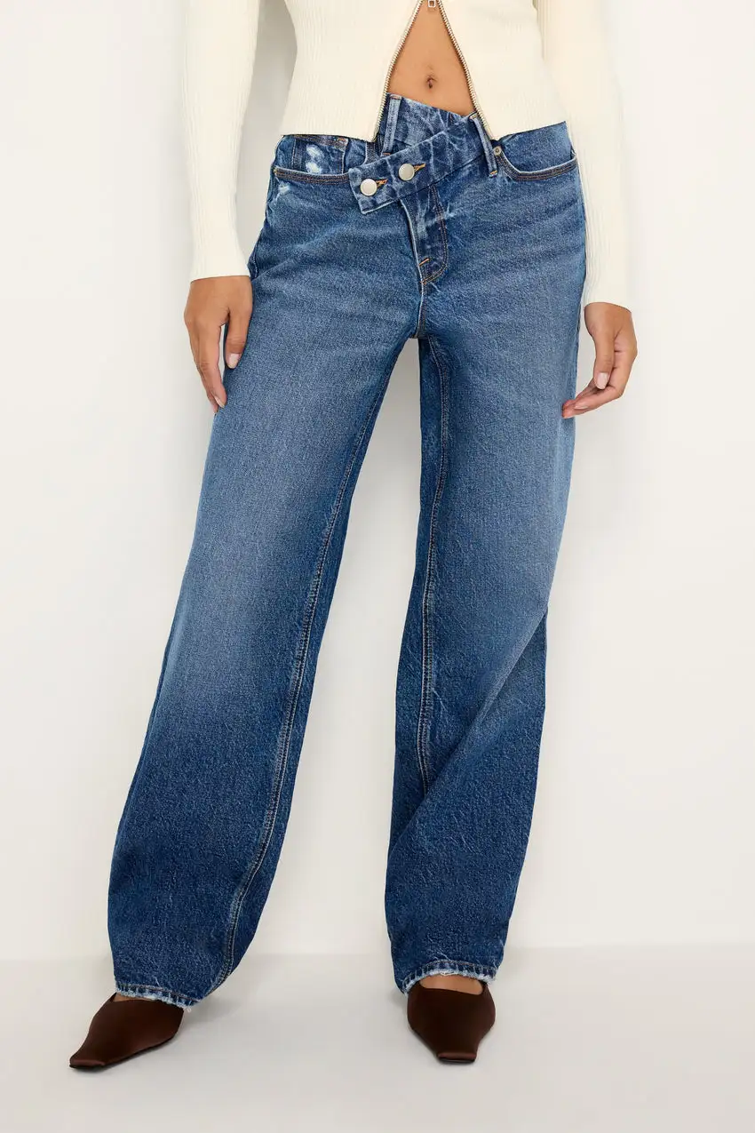 GOOD PETITE ’90s JEANS