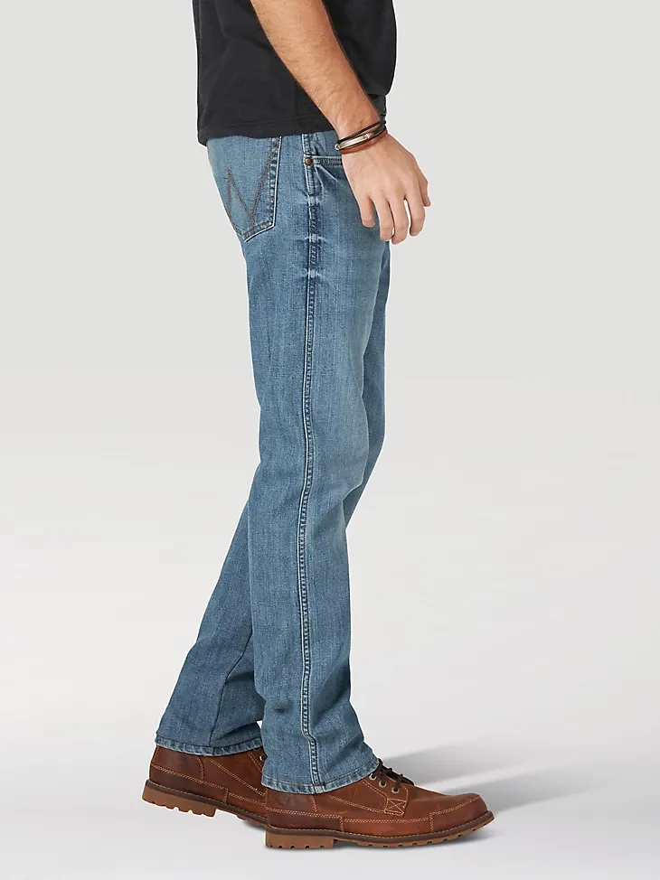 MEN'S WRANGLER® SLIM STRAIGHT JEAN IN ACID WASH