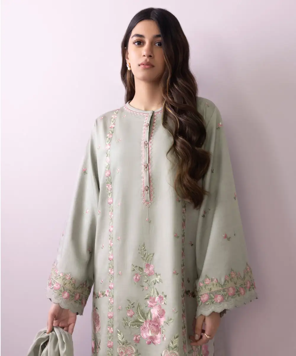 3 Piece - Embroidered Lawn Suit