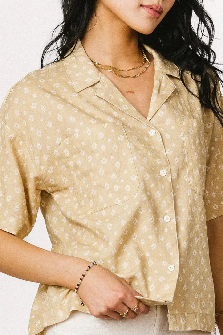 CASUAL FLORAL BUTTON UP IN YELLOW