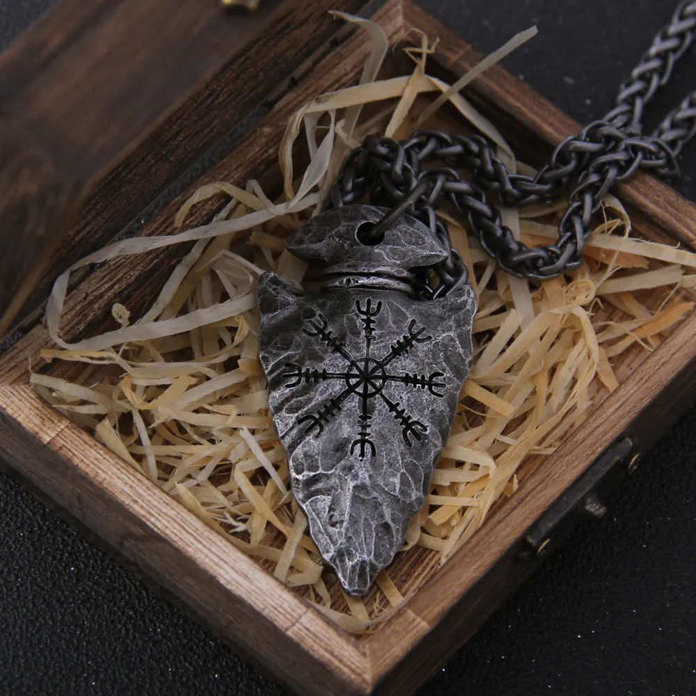 Vintage Compass Rune Hammer Necklace