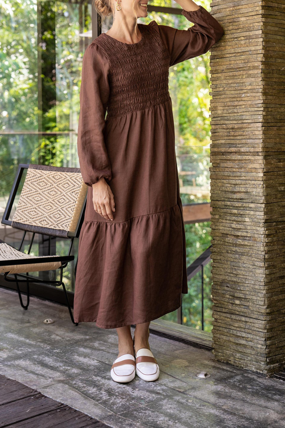 Minden Linen Shirred Long Sleeve Dress in Raisin