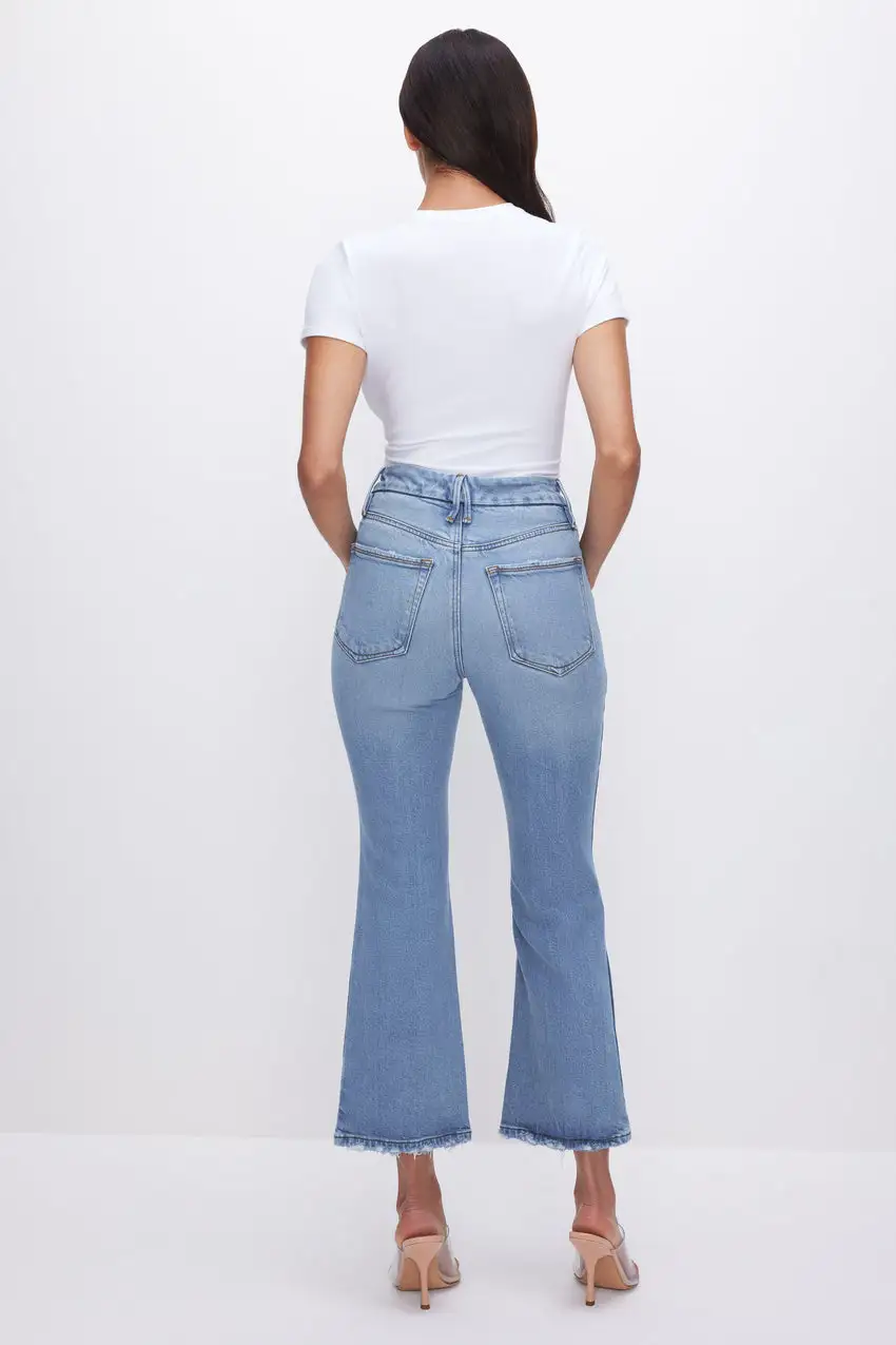 SOFT-TECH GOOD LEGS CROPPED MINI BOOT JEANS