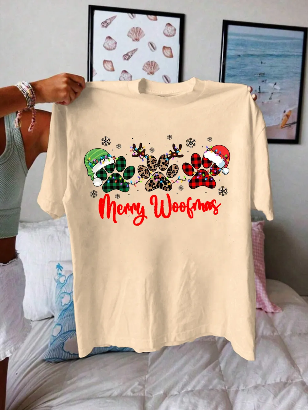 Kitty Santa Lady T-shirt