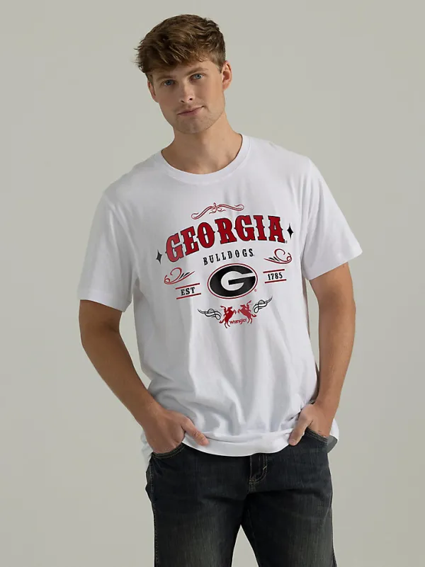 MEN'S WRANGLER COLLEGIATE LOGO T-SHIRT IN UNIVERSITY OF GEORGIA