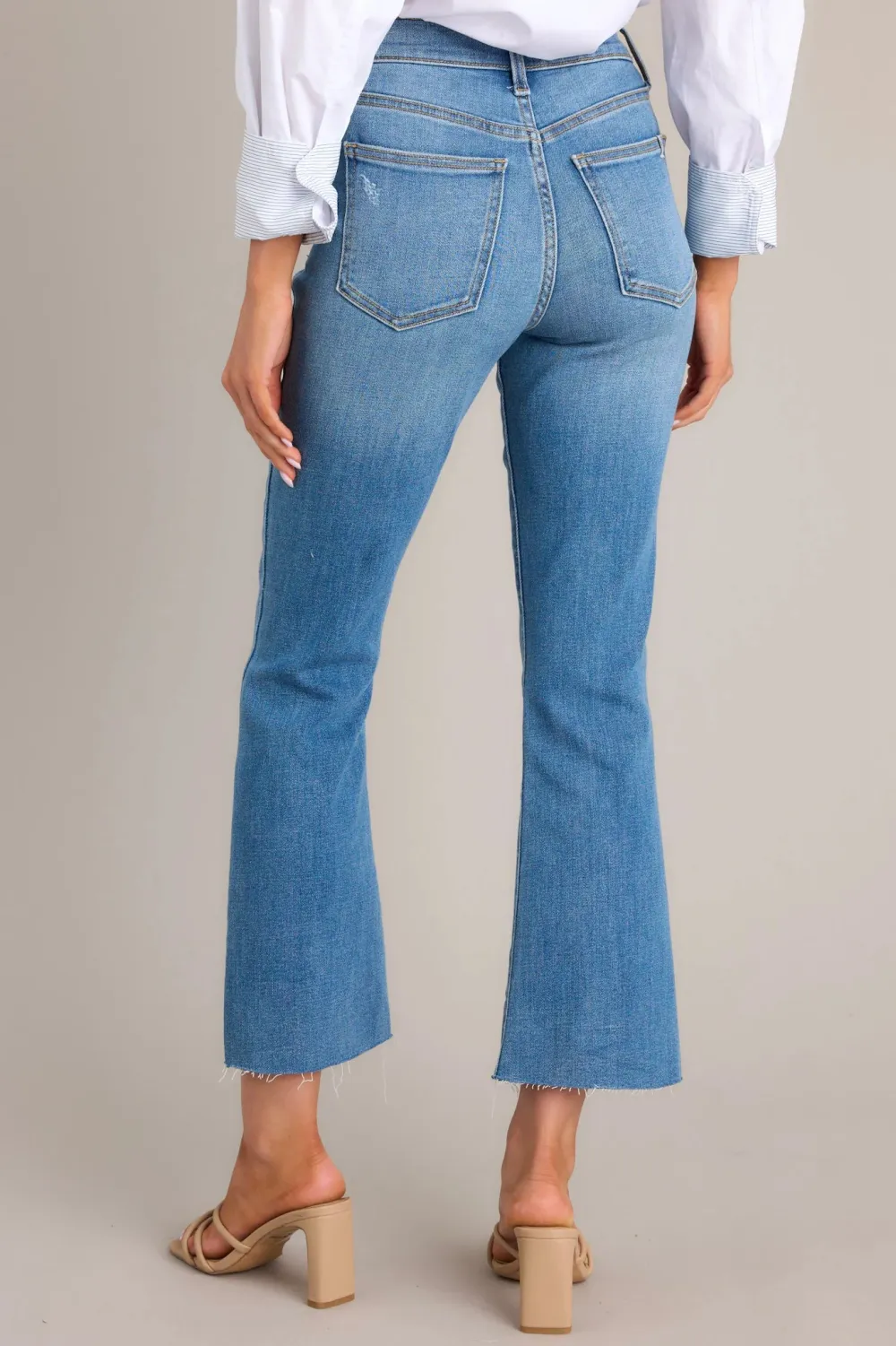 FORGETTING YOU MEDIUM WASH CROPPED FLARE JEANS