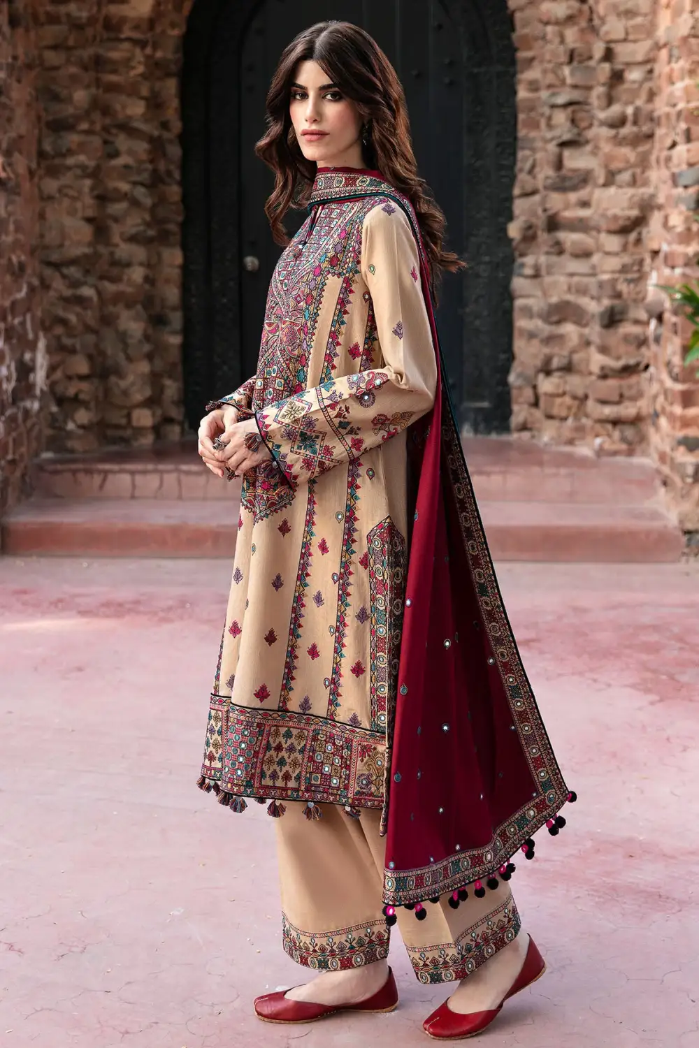 EMBROIDERED SLUB KHADDAR SETS