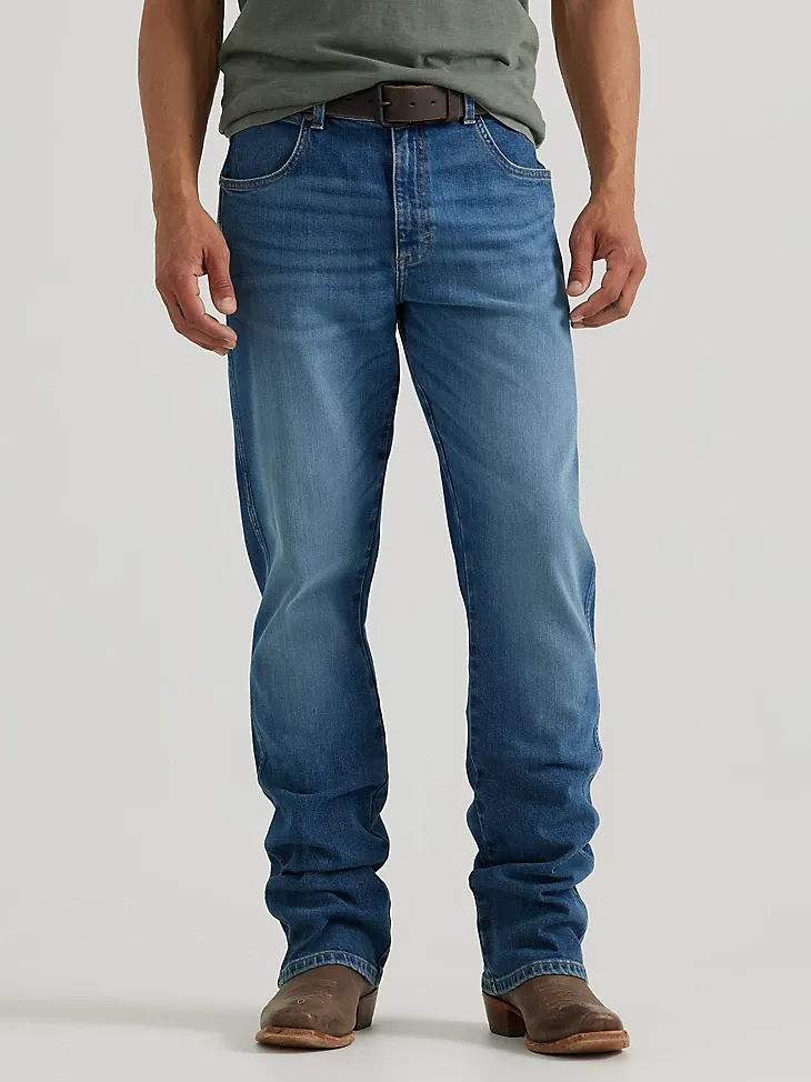 MEN'S WRANGLER RETRO® RELAXED FIT BOOTCUT JEAN IN ANDALUSIAN