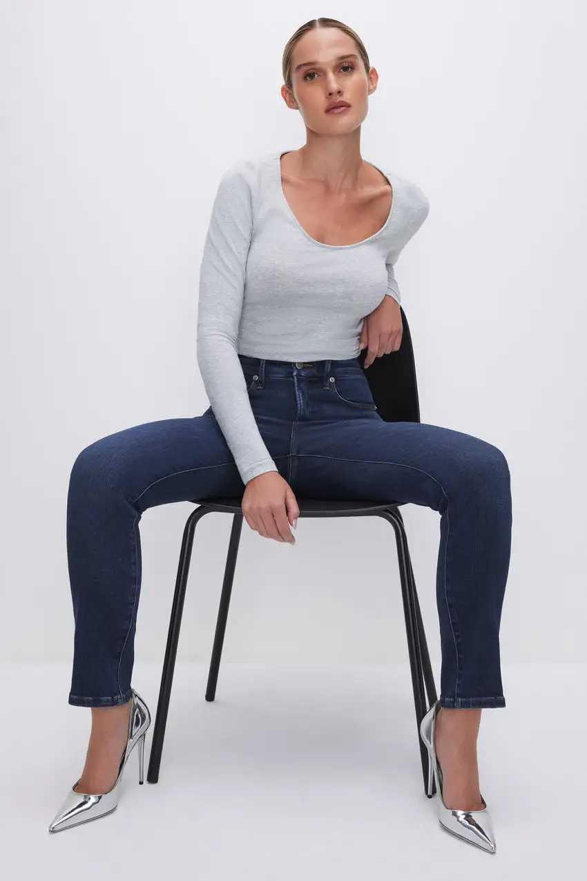 SOFT-TECH GOOD CLASSIC SLIM STRAIGHT JEANS