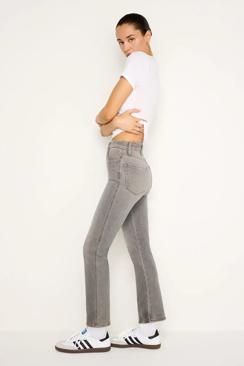 GOOD CURVE STRAIGHT LIGHT COMPRESSION JEANS