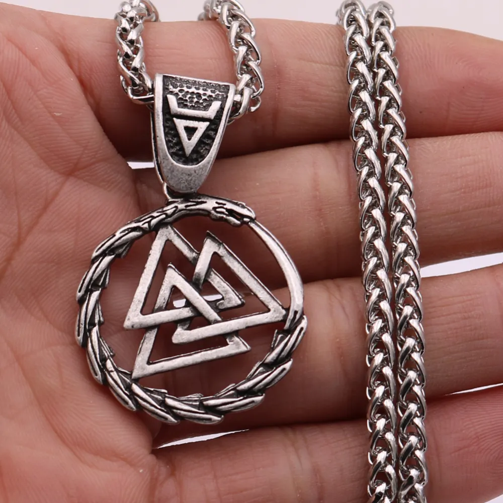 Viking Triangle Knot Faucet Necklace