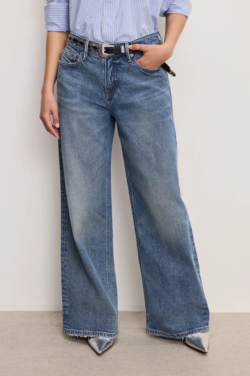 GOOD EASE PETITE RELAXED JEANS